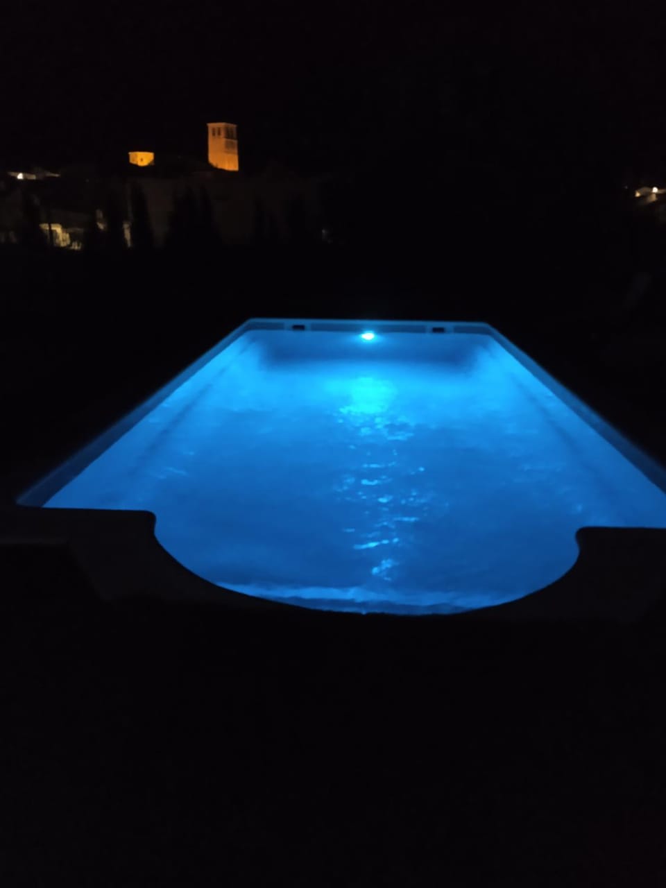 Night, Pool view, Swimming pool, Facility for disabled guests