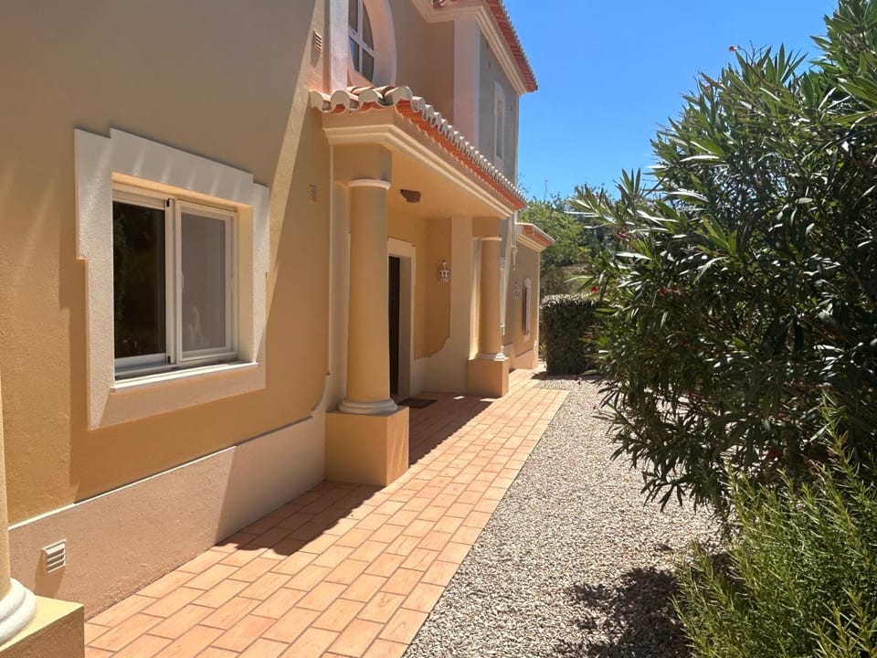 Property building, Garden
