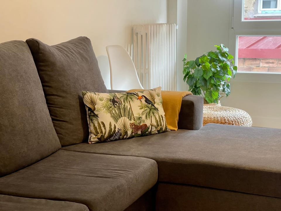 Living room, Decorative detail