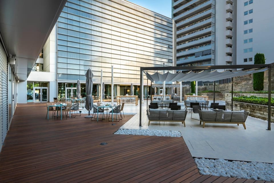 Patio, Garden, Area and facilities