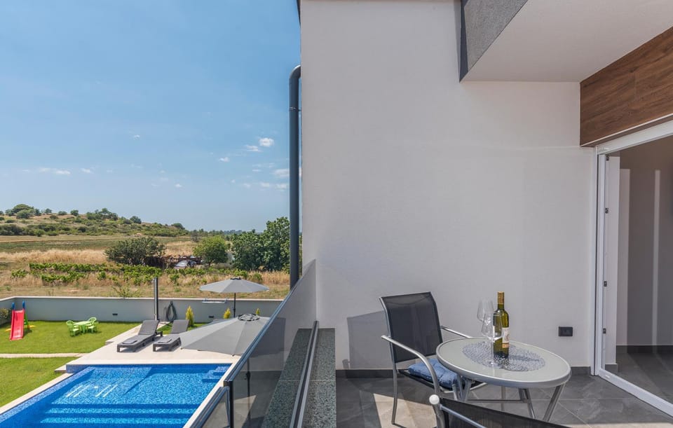 Patio, Day, View (from property/room), Pool view, Swimming pool, sunbed