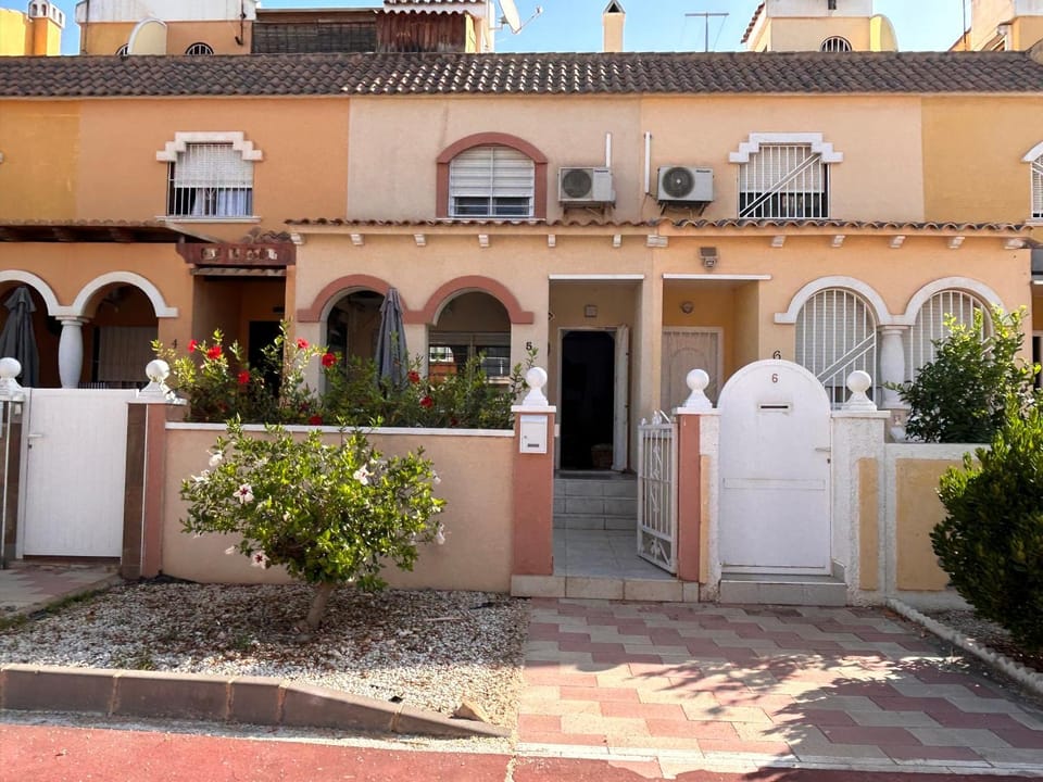 Property building, Day