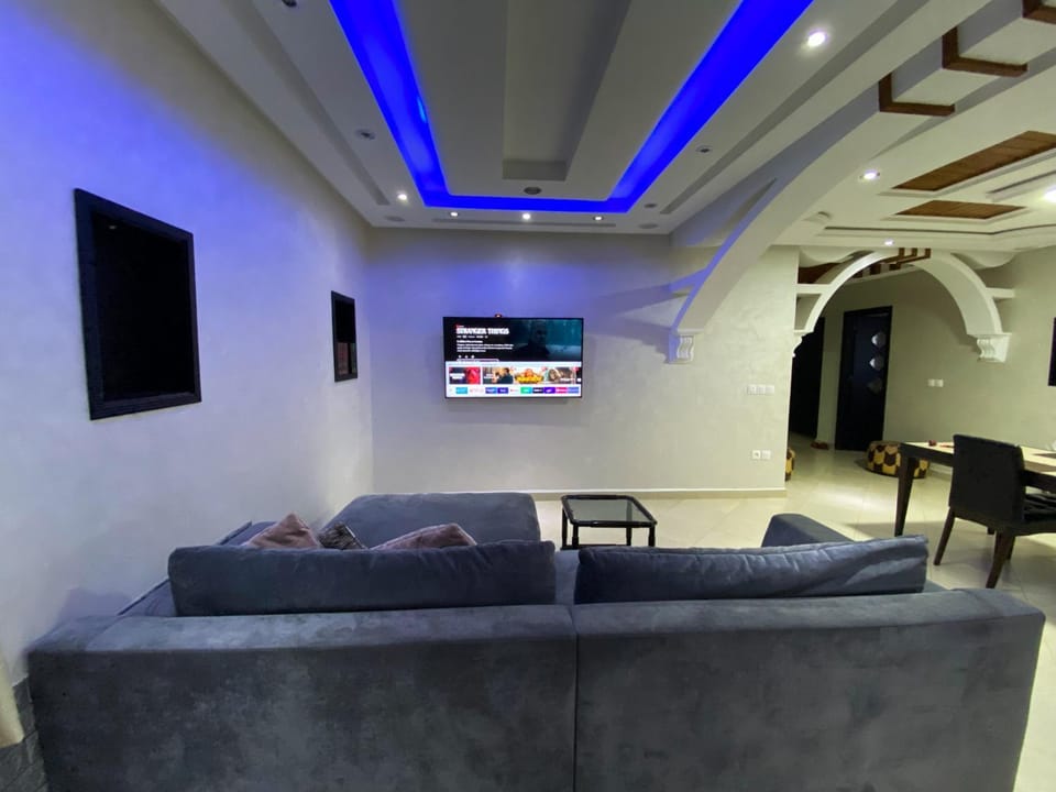 Communal lounge/ TV room, TV and multimedia, Living room