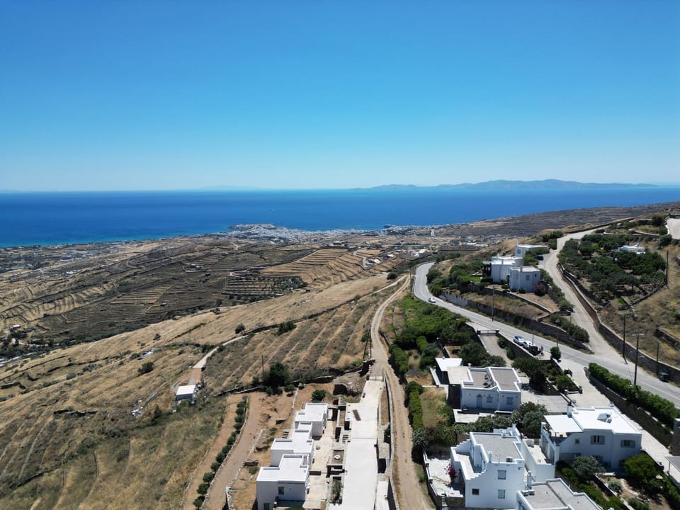 Property building, Sea view, Sea view, Location