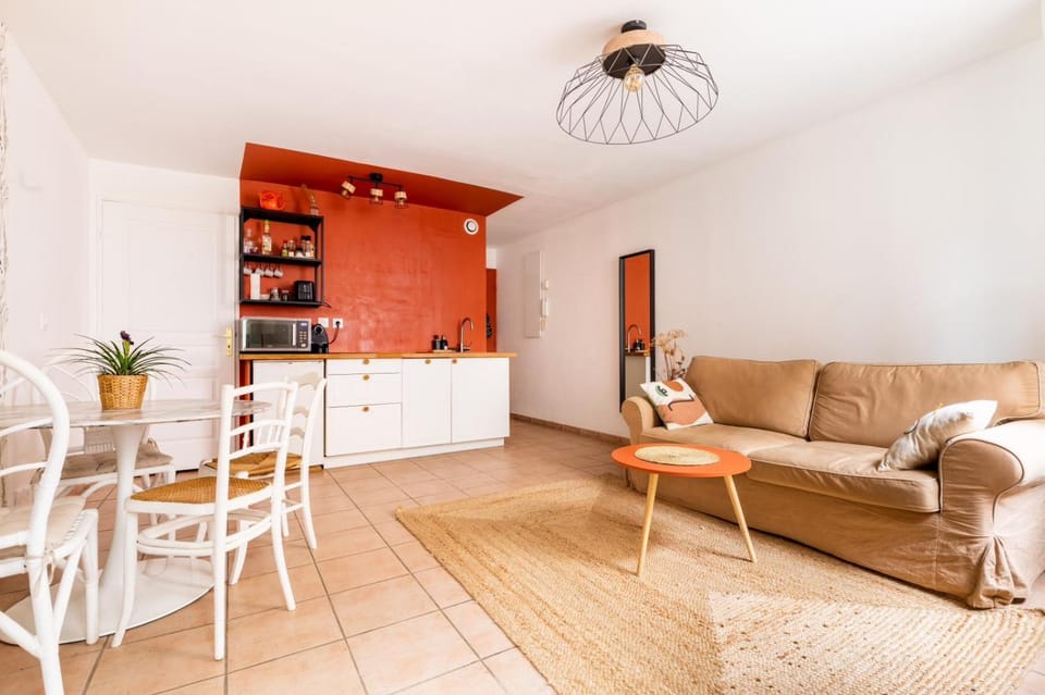 Coquet appartement typique du Panier Apartment in Marseille