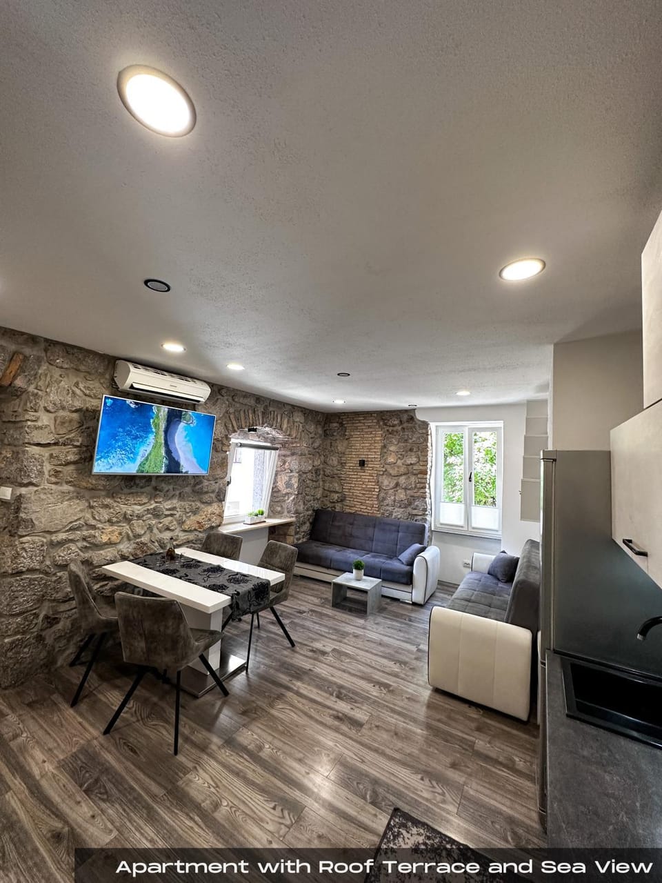 TV and multimedia, Living room, Seating area