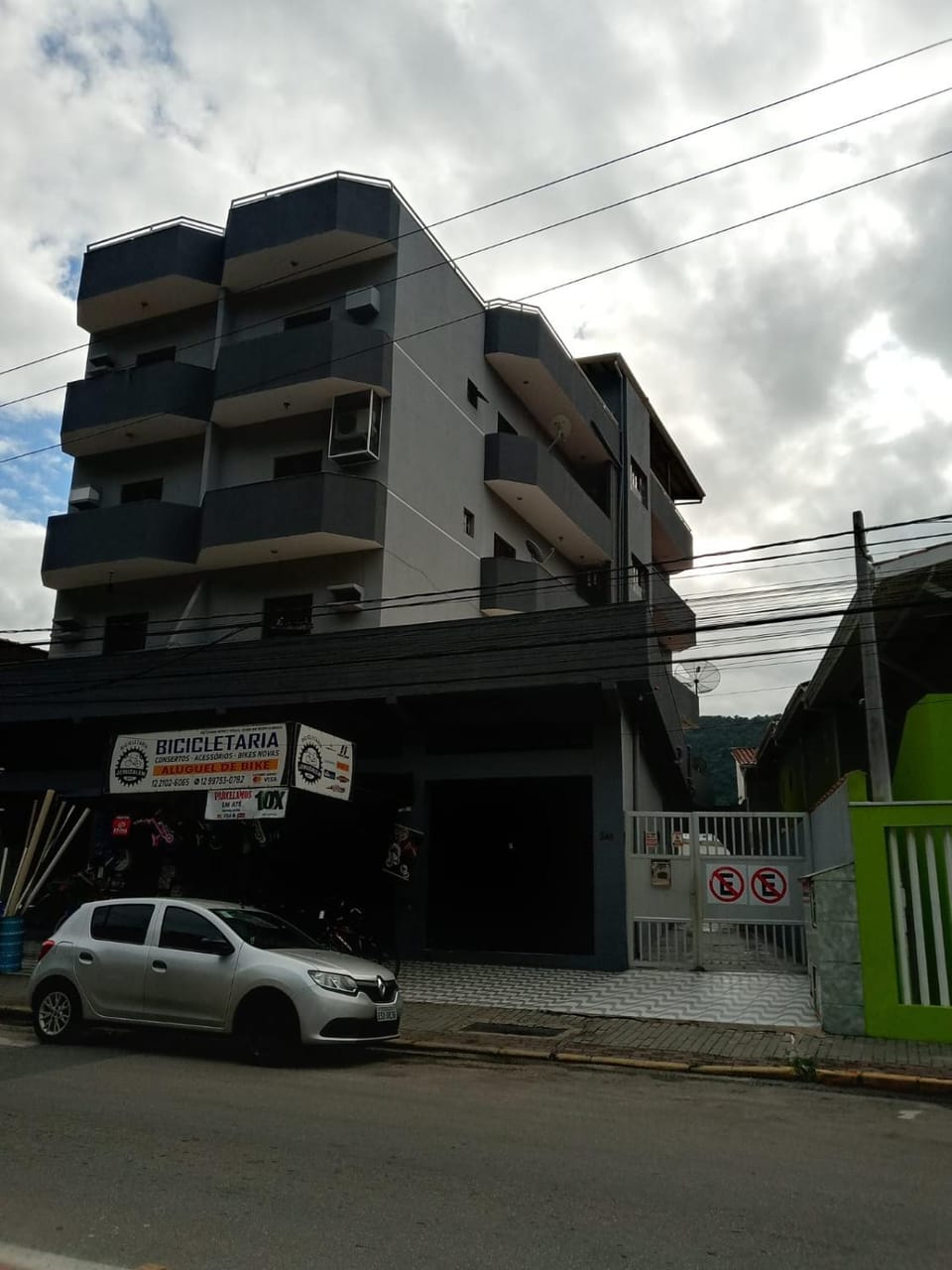 Property building, Neighbourhood, Street view