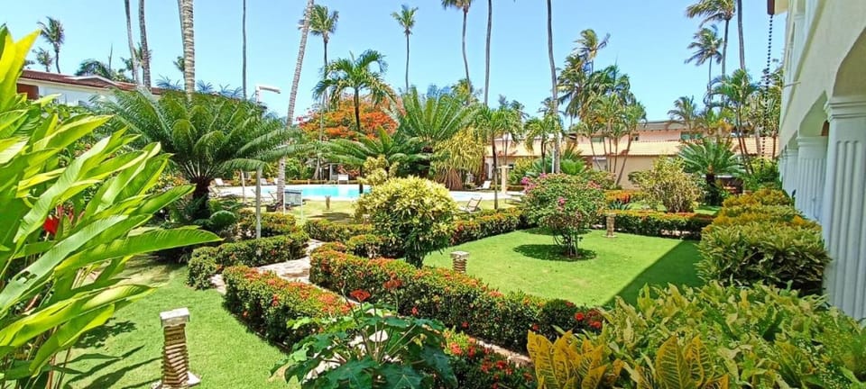 Natural landscape, Balcony/Terrace, Garden view, Pool view