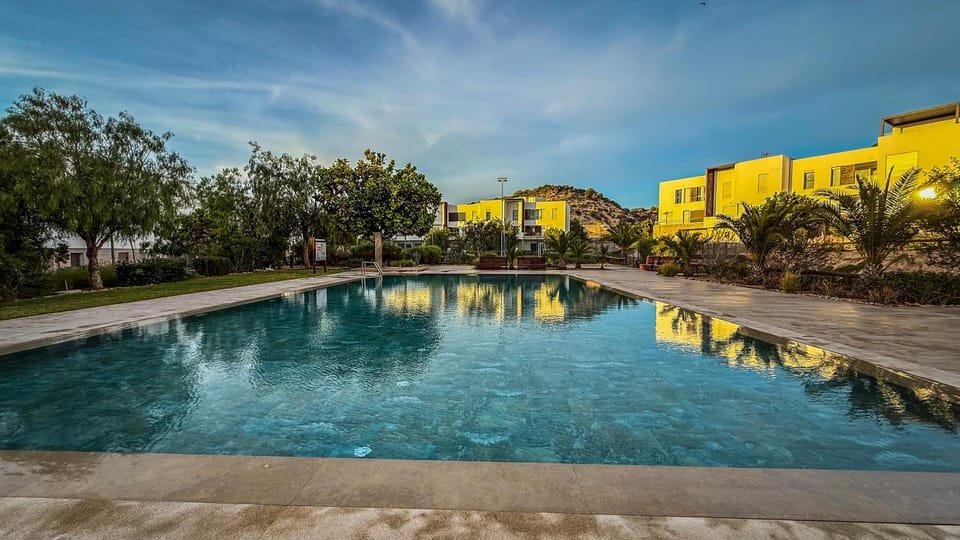 Garden view, Garden view, Pool view, Swimming pool