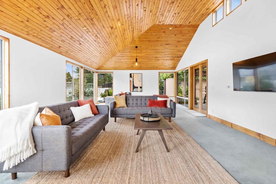 TV and multimedia, Living room, Seating area