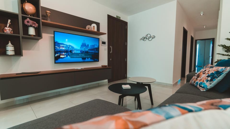 TV and multimedia, Living room, Seating area