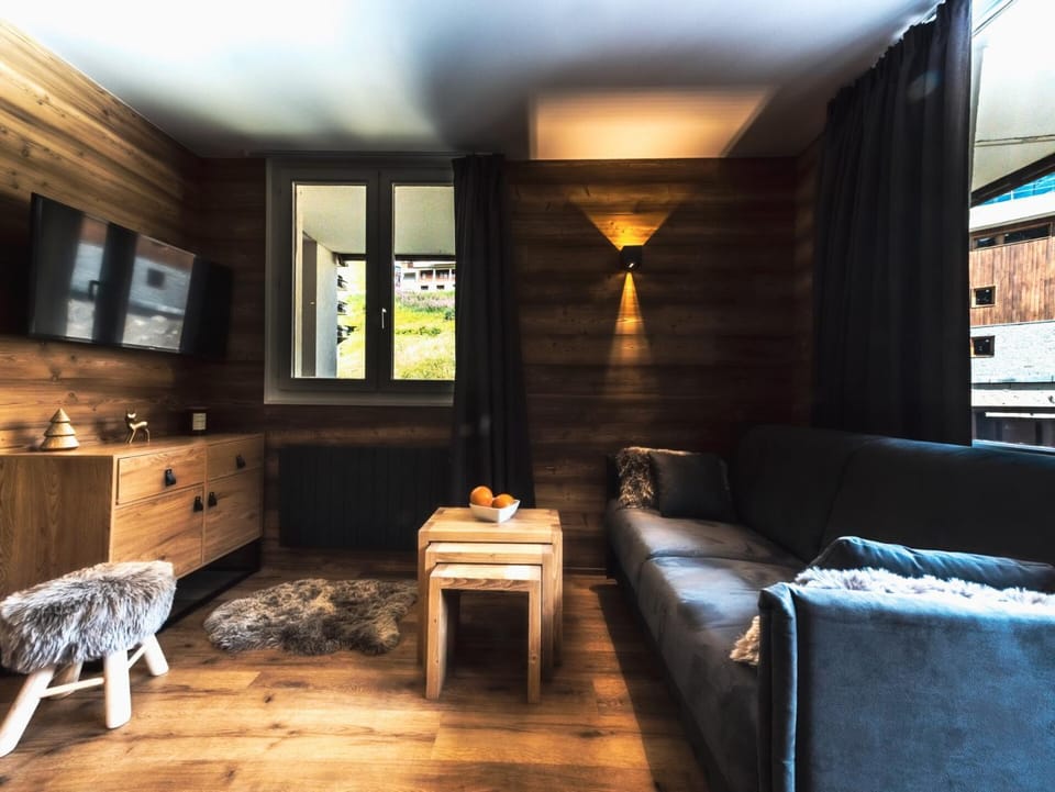 Résidence Rond Point Des Pistes B - Appartement rénové·Départ et retour ski aux pieds· MAE-2414 Apartment in Tignes