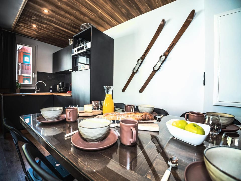 Résidence Rond Point Des Pistes B - Appartement rénové·Départ et retour ski aux pieds· MAE-2414 Apartment in Tignes