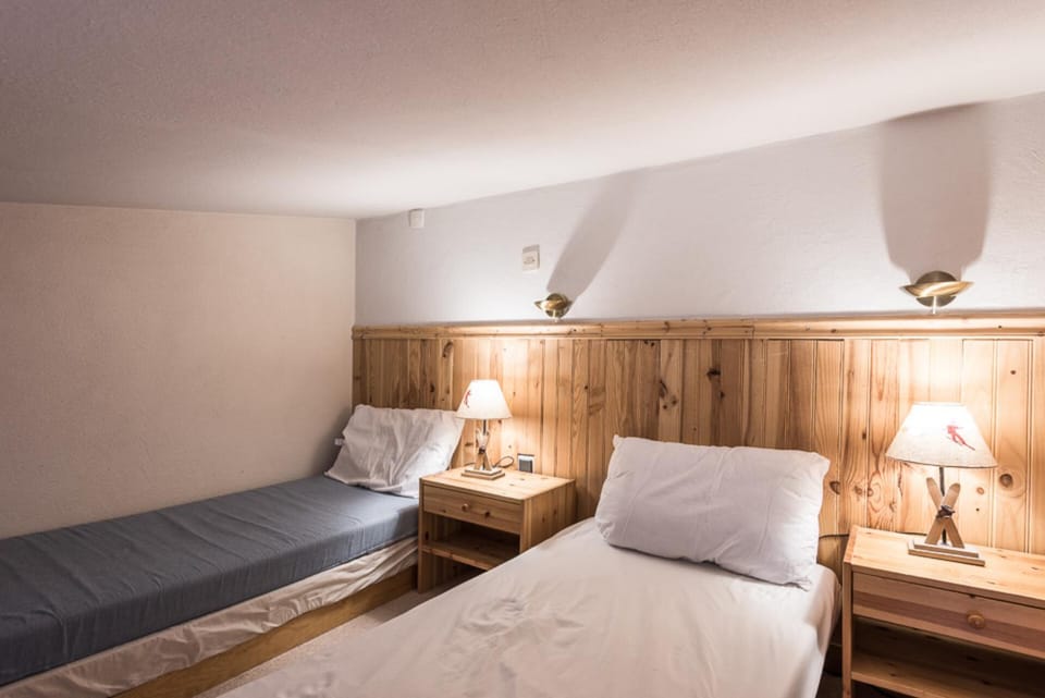Résidence Rosuel - Appartement avec une vue dégagée sur le lac MAE-2544 Apartment in Tignes