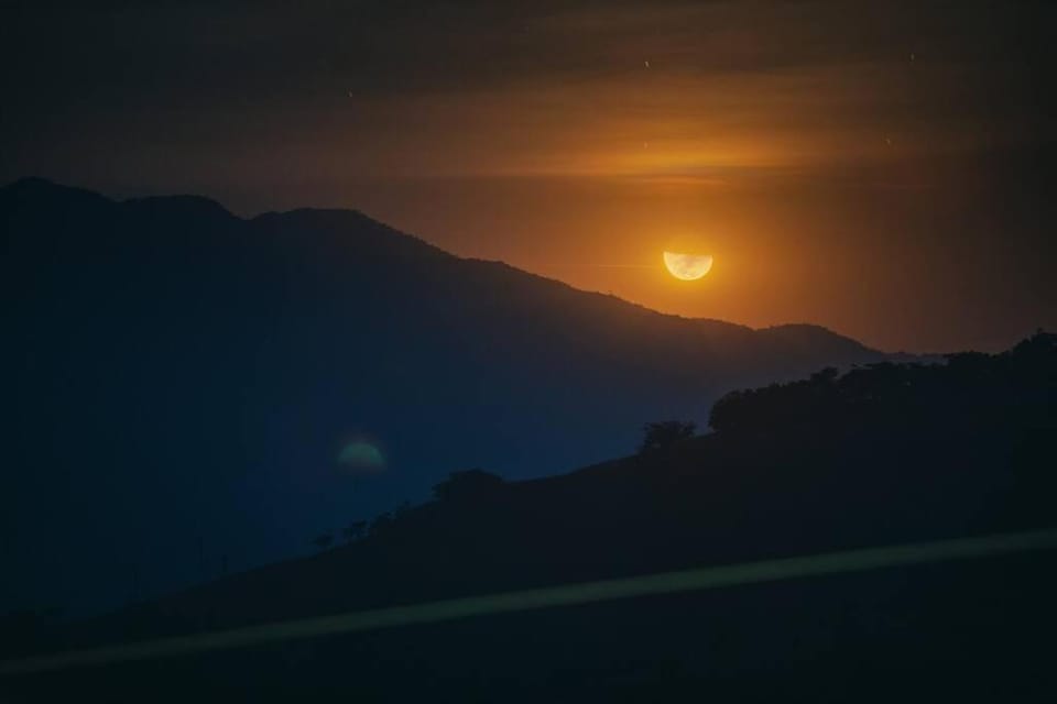CosmicStays Little Sunrise - An Idyllic Countryside Experience House in Maharashtra