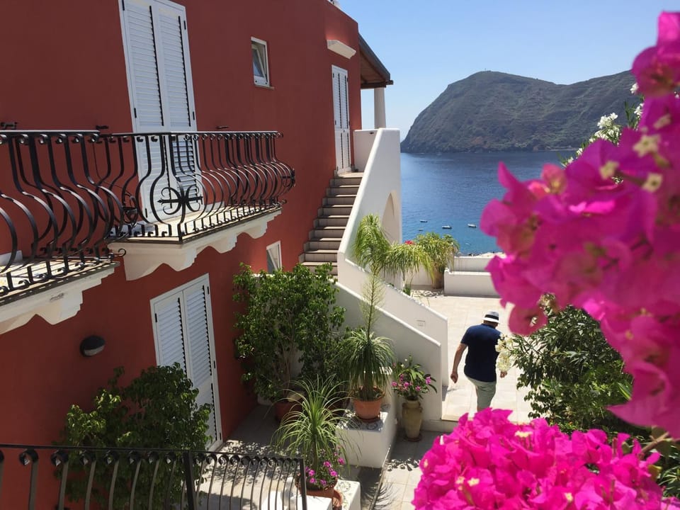 Casa vacanze vista mare Mela B Apartment in Canneto