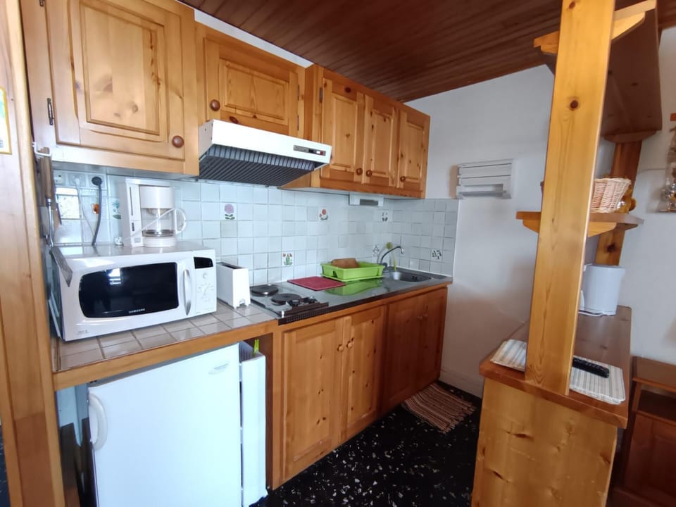 Résidence Alpet I - Grand studio plein sud - belle vue - Parking MAE-5004 Apartment in Montgenèvre