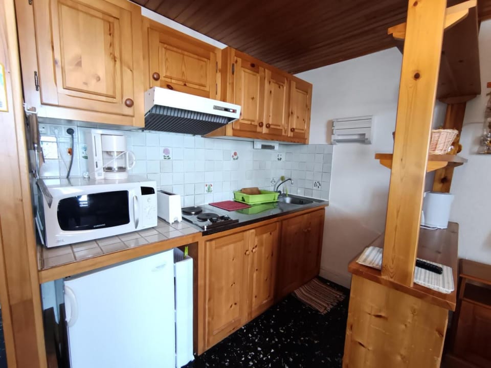 Résidence Alpet I - Grand studio plein sud - belle vue - Parking MAE-5004 Apartment in Montgenèvre