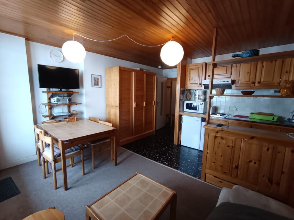 Résidence Alpet I - Grand studio plein sud - belle vue - Parking MAE-5004 Apartment in Montgenèvre