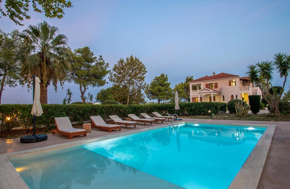 Garden, Garden view, Swimming pool, sunbed