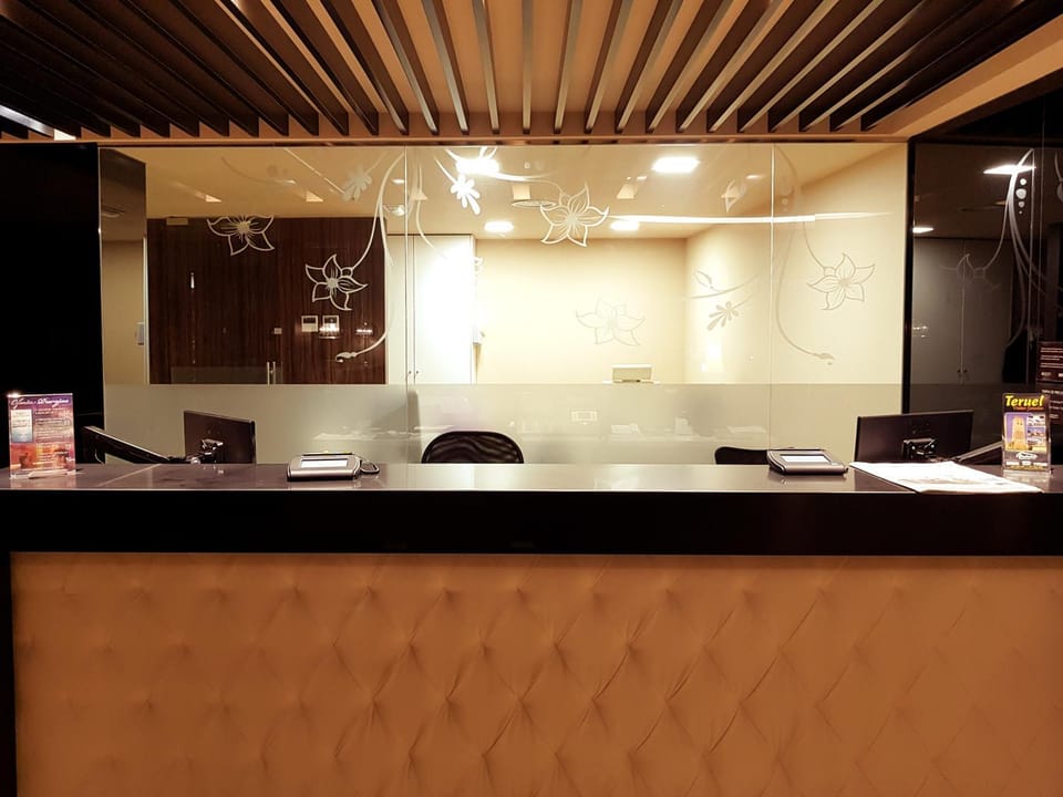 Lobby or reception, Lobby or reception