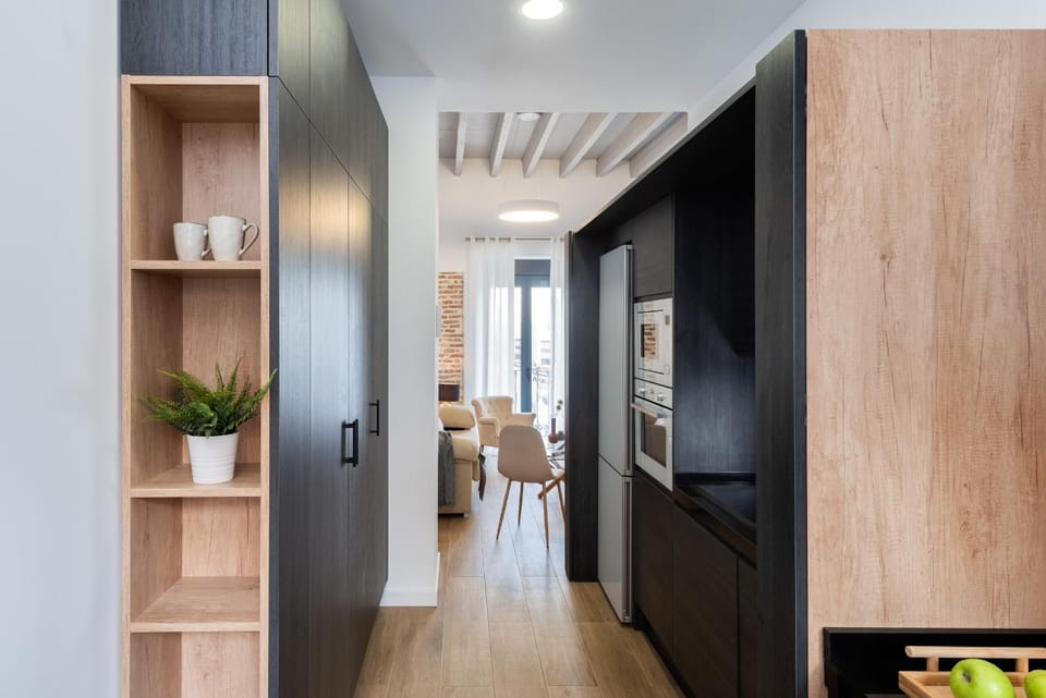 Kitchen or kitchenette, pet friendly, wardrobe