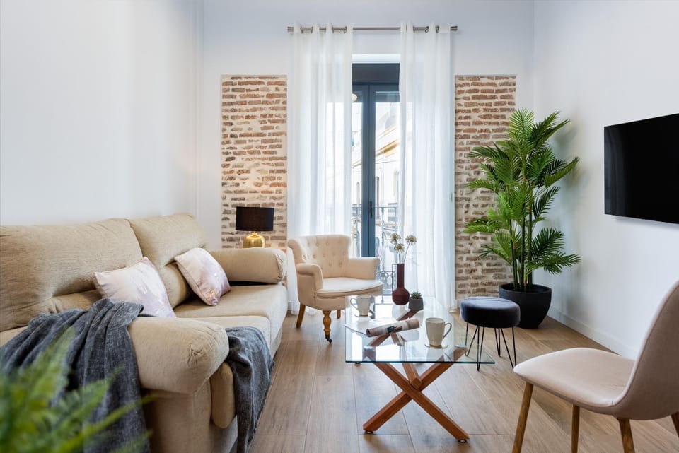 Balcony/Terrace, Living room
