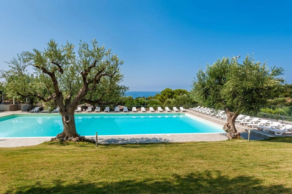 Solarium, Sea view, Swimming pool