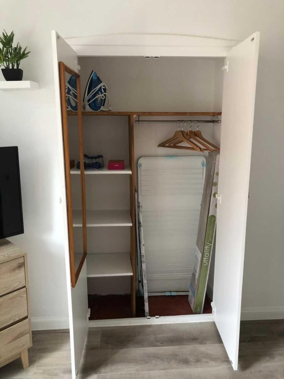 wardrobe