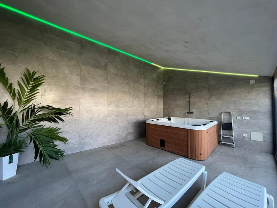 Hot Tub