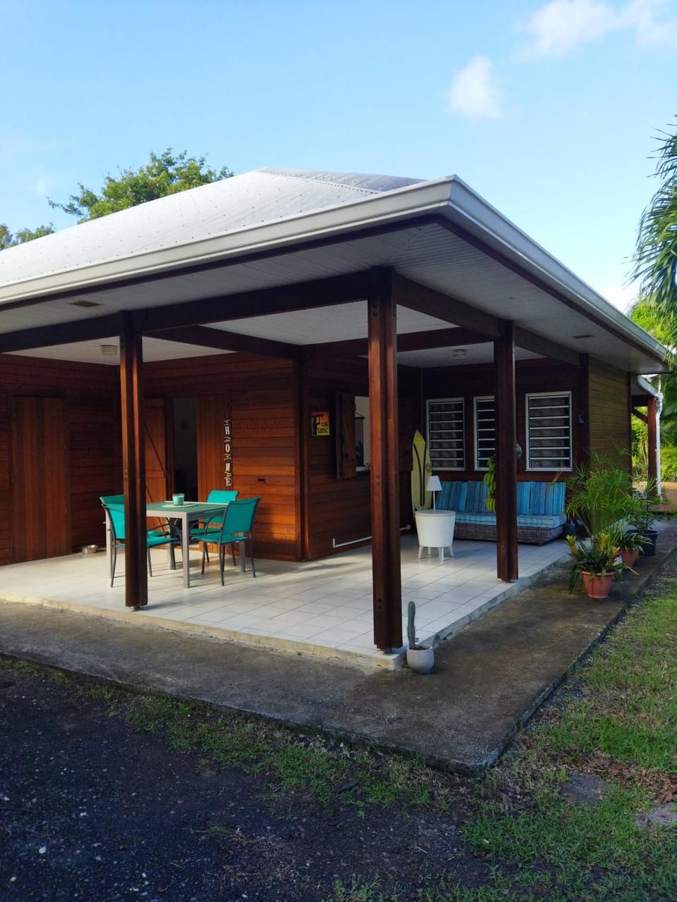 Property building, Patio, Garden, Dining area, Garden view