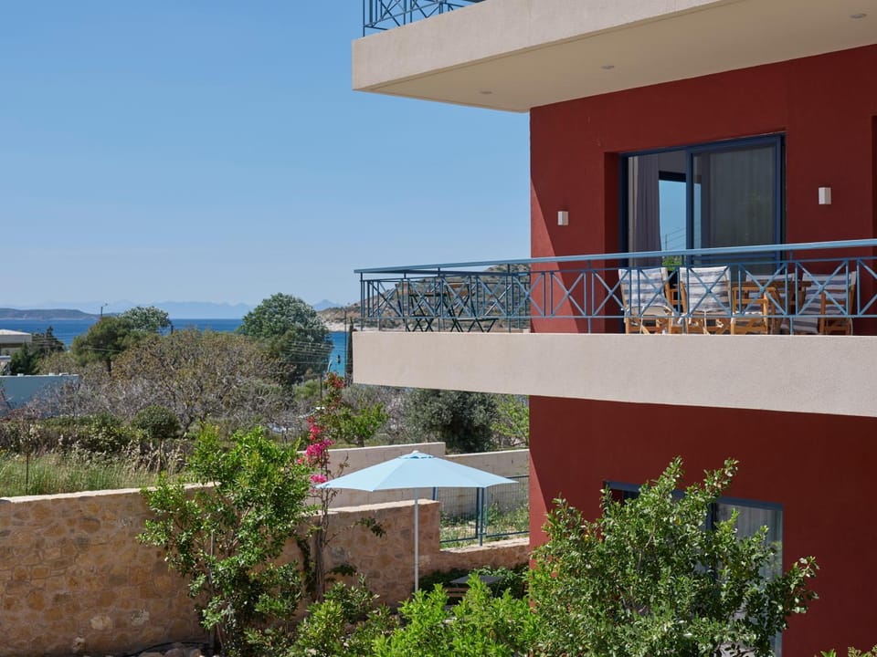 Augoustos ECO luxury apartments with pool Apartment in East Attica Regional Unit, Greece