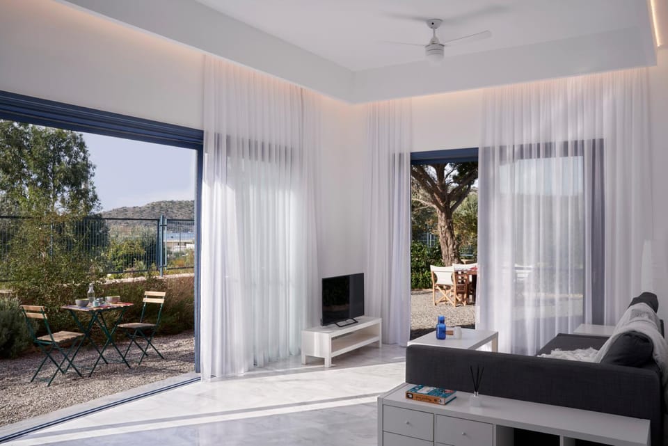 Augoustos ECO luxury apartments with pool Apartment in East Attica Regional Unit, Greece