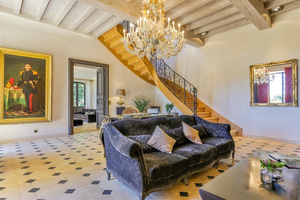 CHATEAU DE LASCOUPS Hotel in Nouvelle-Aquitaine