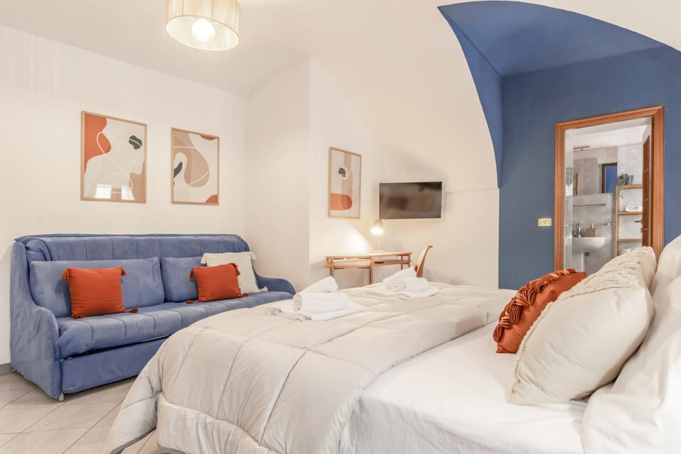 Bed, Photo of the whole room, Bedroom, bunk bed