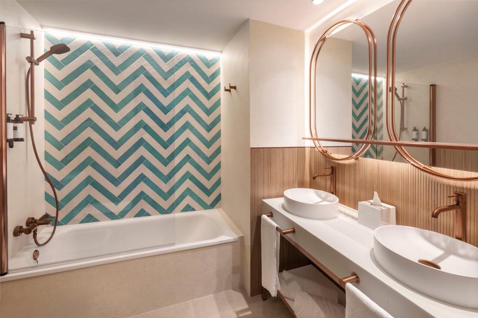 Toilet, Bathroom, Bath