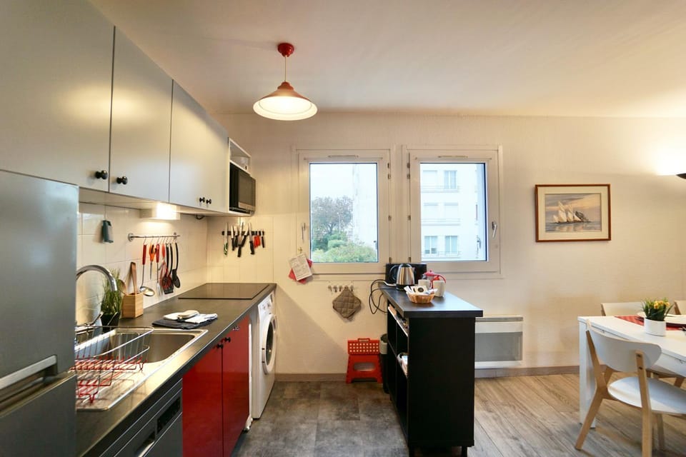 Kitchen or kitchenette