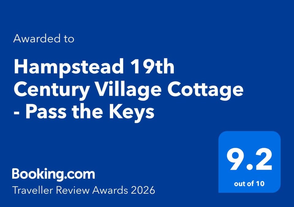 Hampstead 19th Century Village Cottage - Pass the Keys House in London Borough of Camden