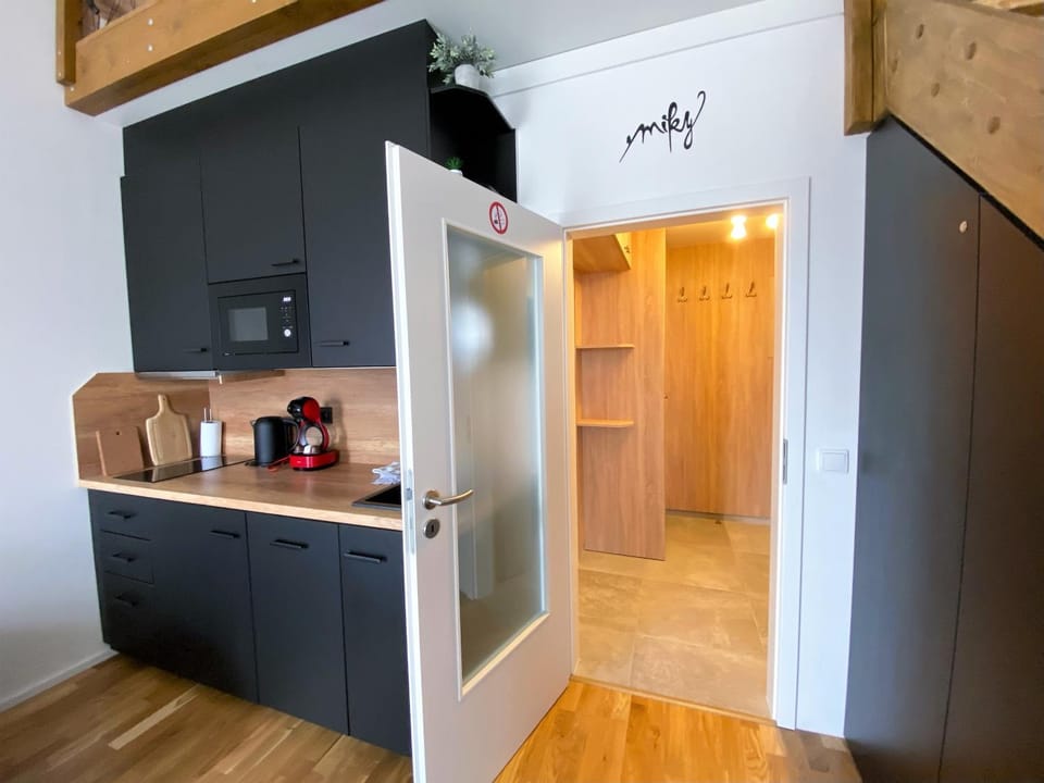 Coffee/tea facilities, Kitchen or kitchenette