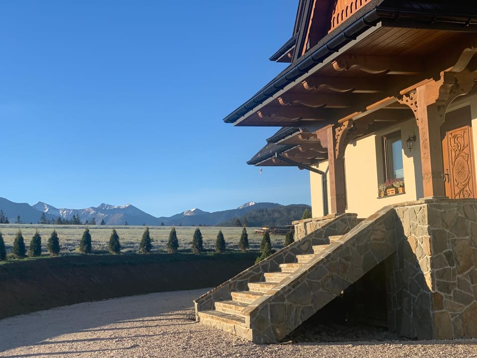 Property building, Day, Natural landscape, Mountain view