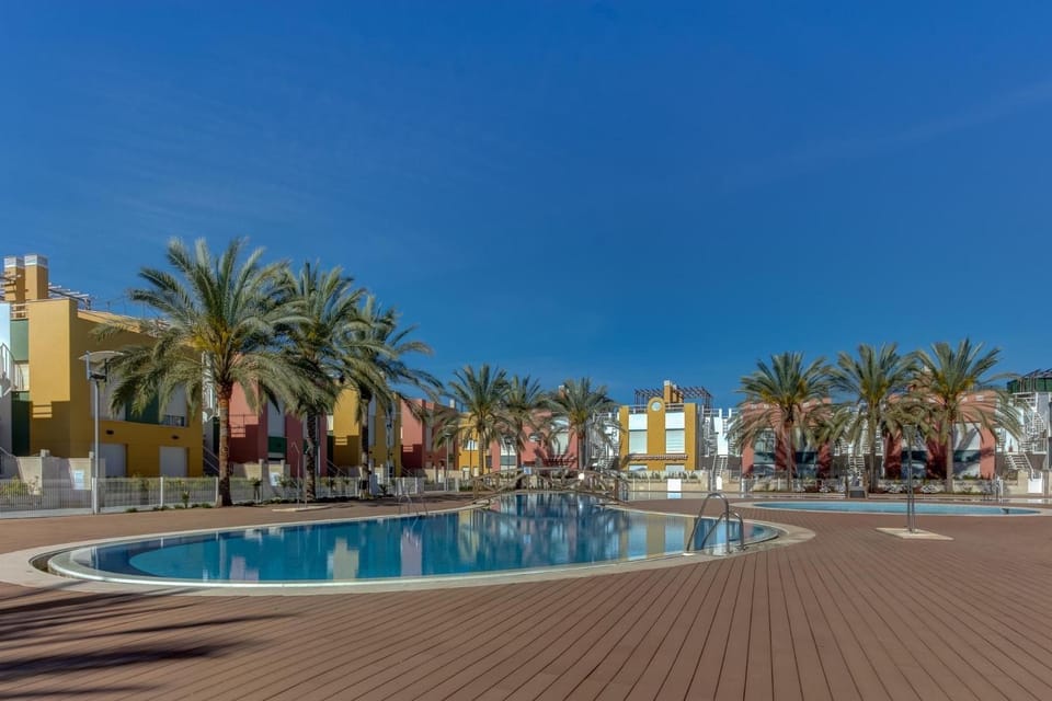 Property building, Swimming pool