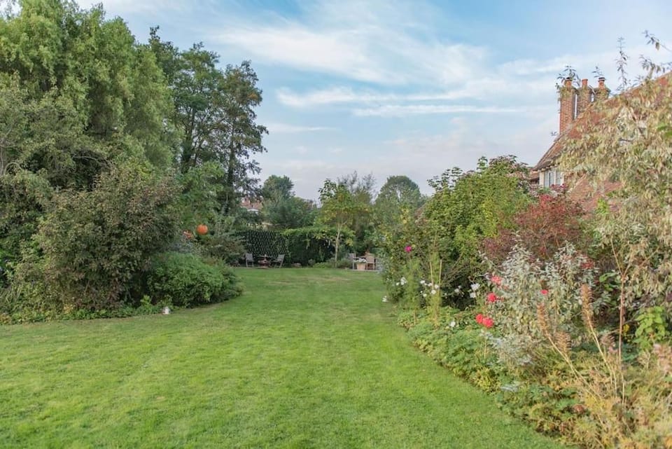 Garden, Garden view
