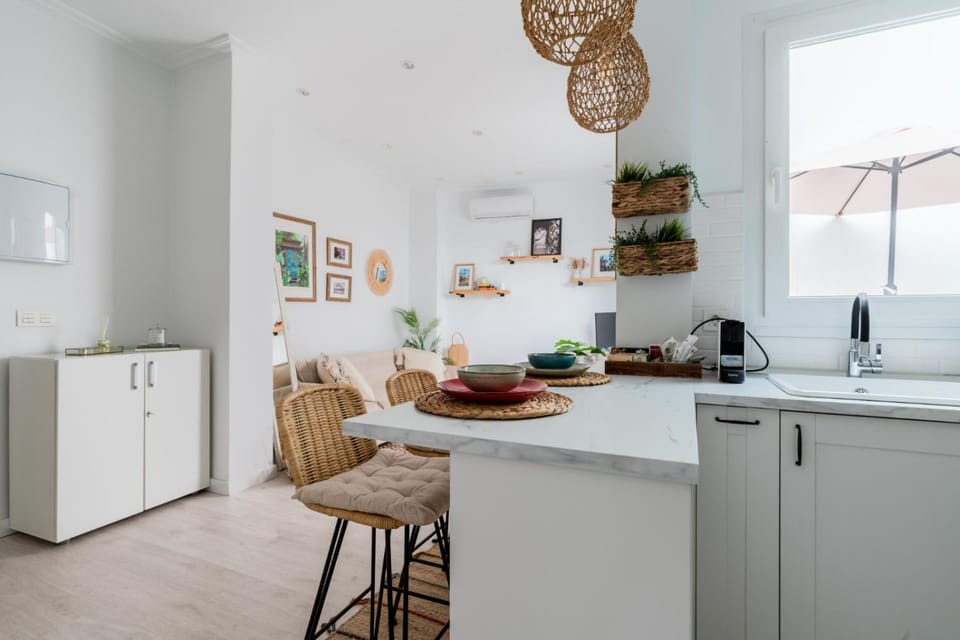 Kitchen or kitchenette, Living room