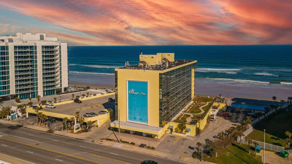 Natural landscape, Beach, Evening entertainment, City view, Pool view, Swimming pool