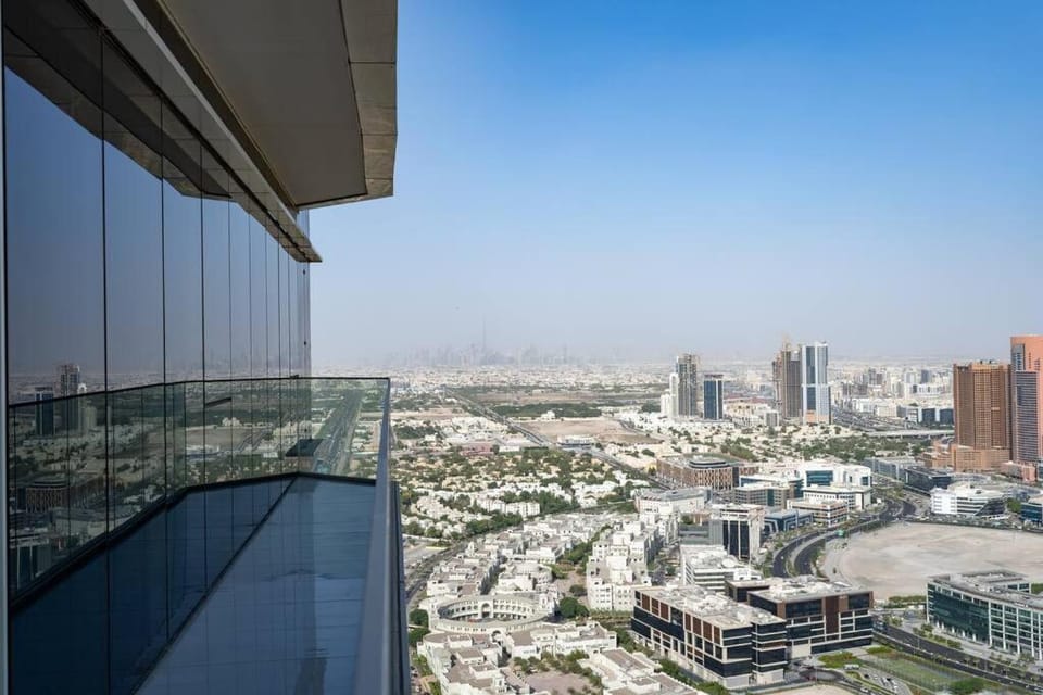 Exquisite Apartment Minutes Away from the Beach Apartment in Dubai