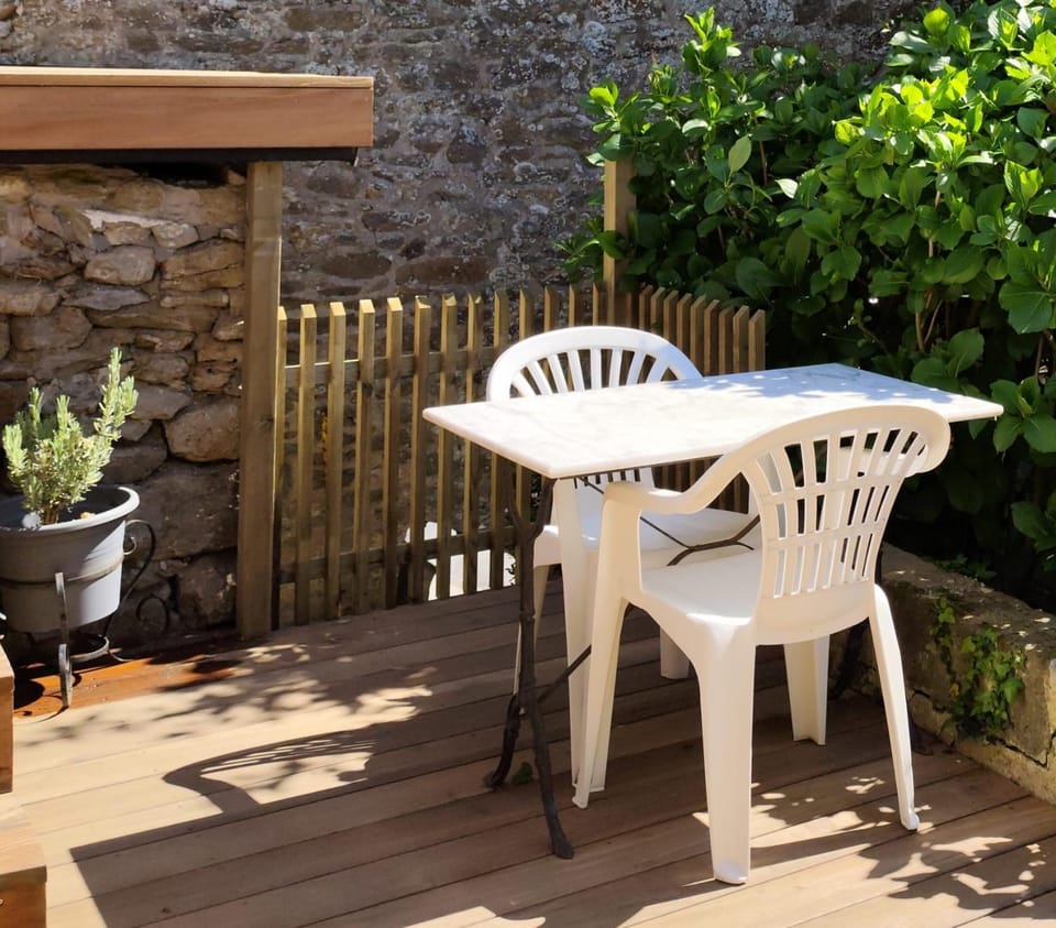 Patio, Garden, Dining area