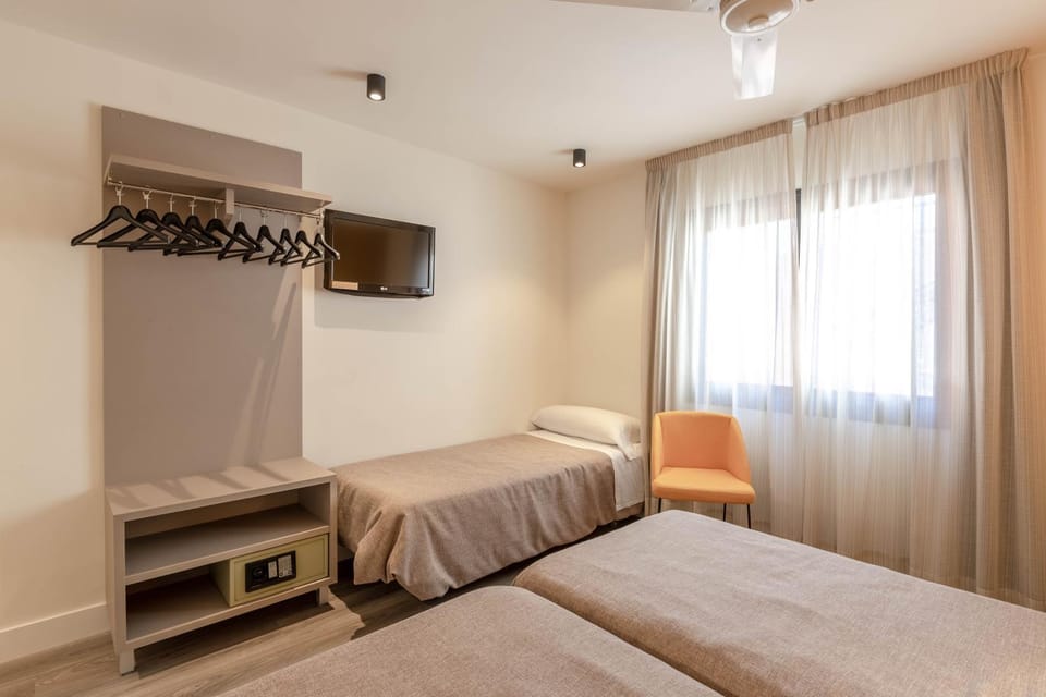 Hotel Zeus Hotel in Malaga