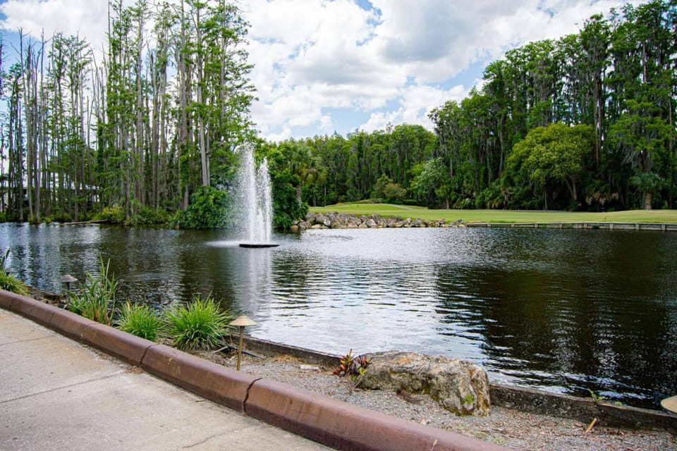 Golf Grandeur ~ Ground Floor Corner Unit House in Wesley Chapel