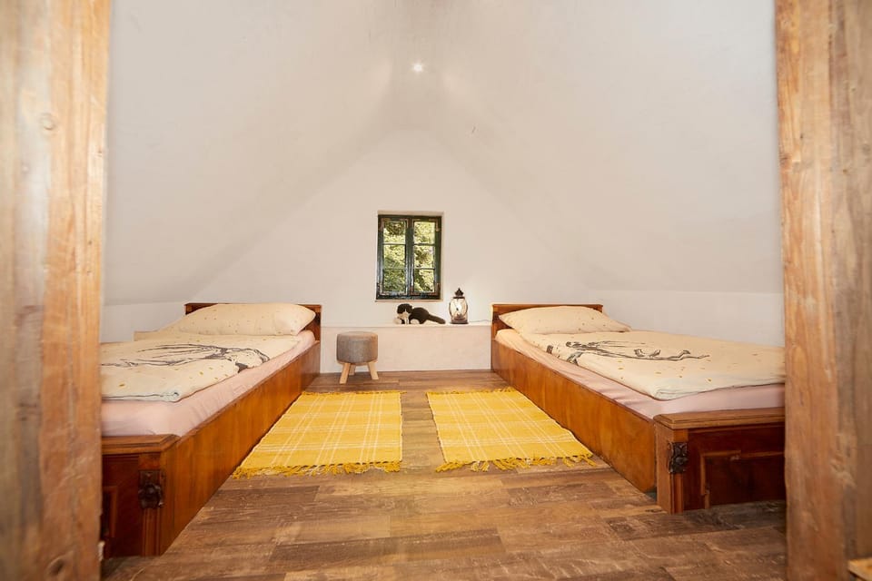 Staff, Photo of the whole room, Bedroom, room service, room service