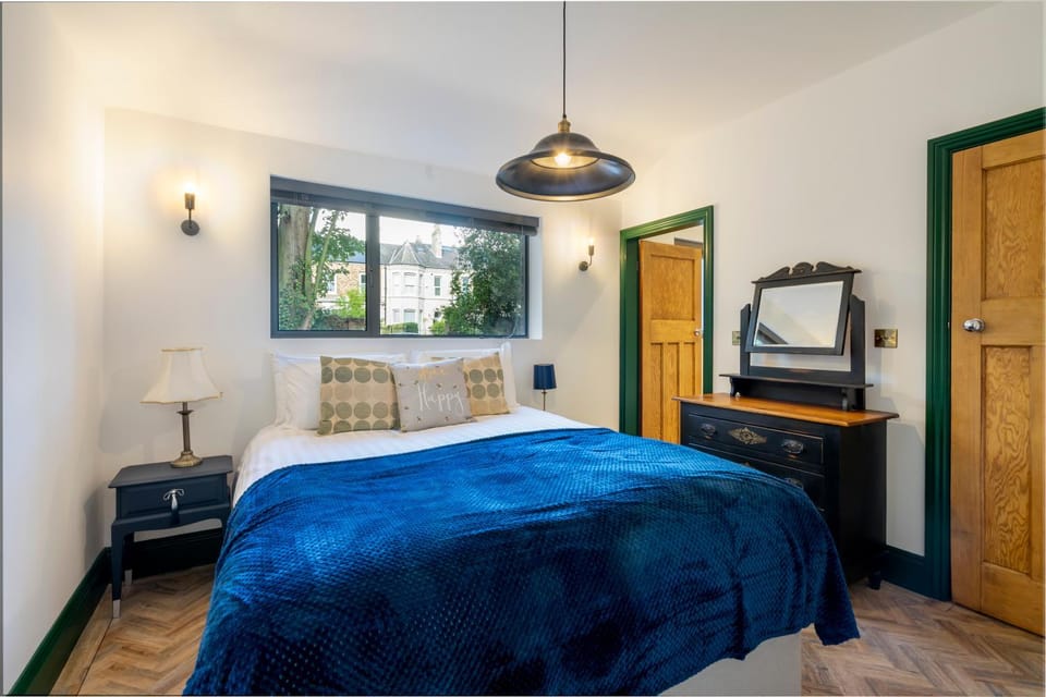 Bed, Bedroom, wardrobe